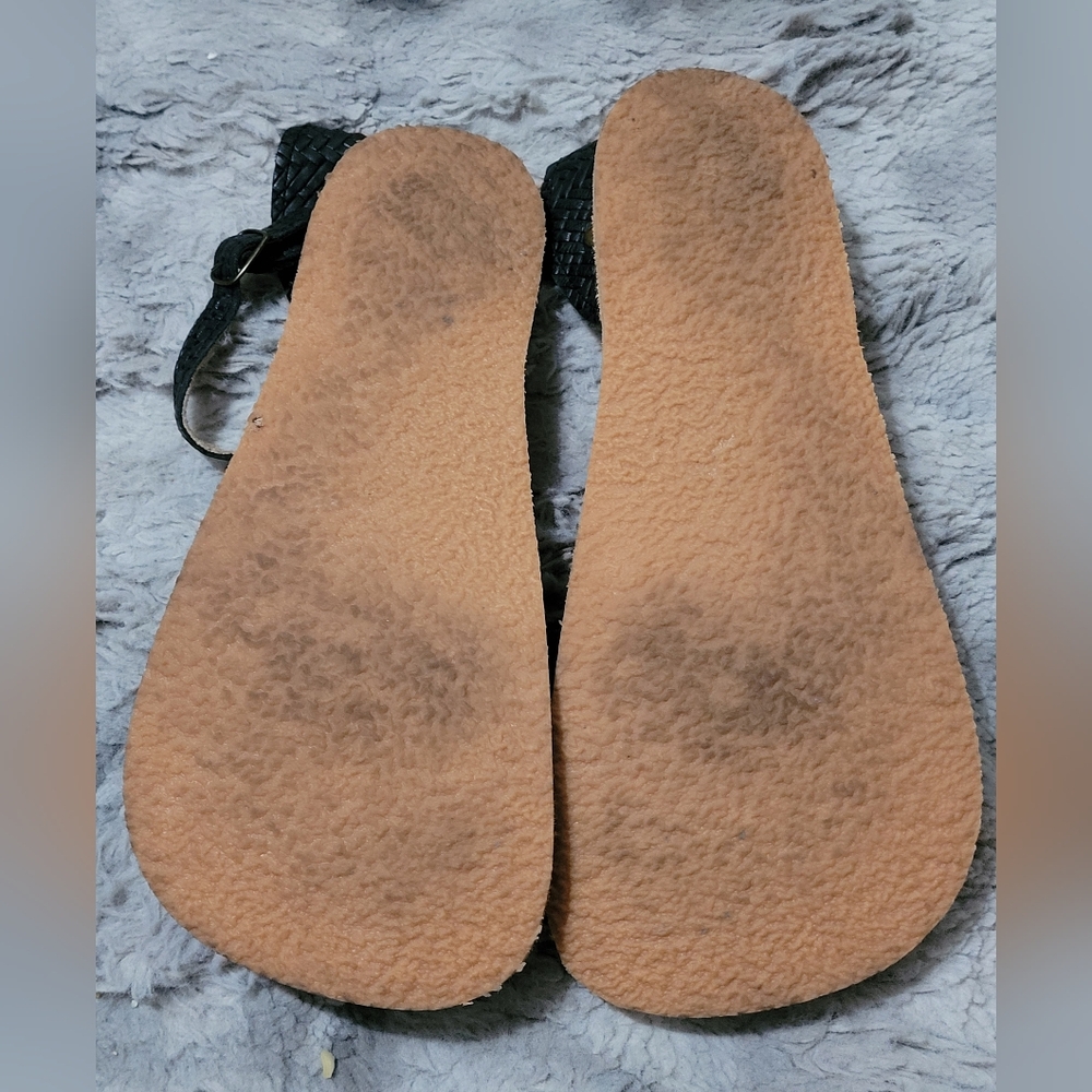 Everleigh Meadow Explorer Mama Sandals in Saddle Weave Black Leather - Picture 3 of 5